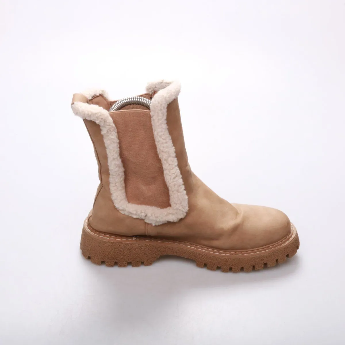 ботинки не указано