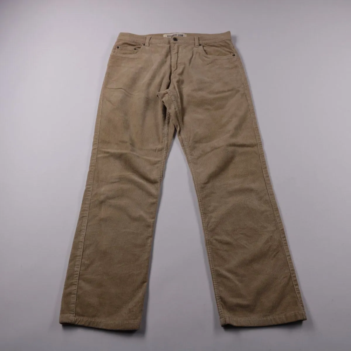 брюки не указано